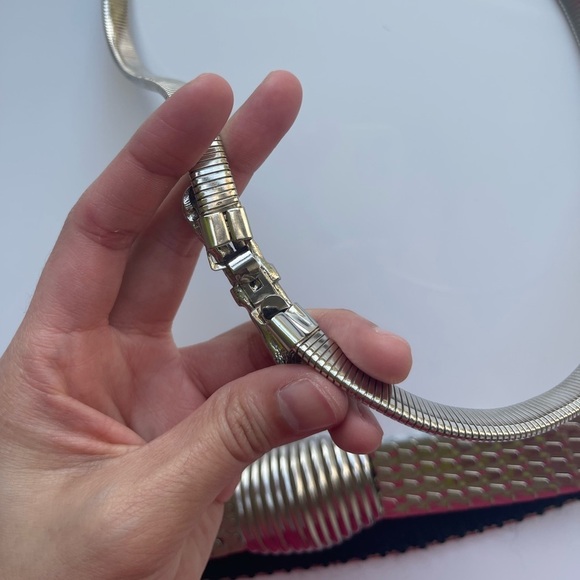 Vintage 80s Silver Waist Belt Bundle - Picture 4 of 5